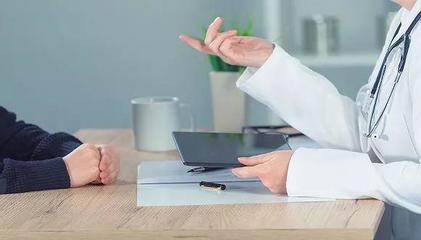 今日商業(yè)熱點聚焦 劉強東飯局爆料、Realme進軍中國市場與京東新增票務代理